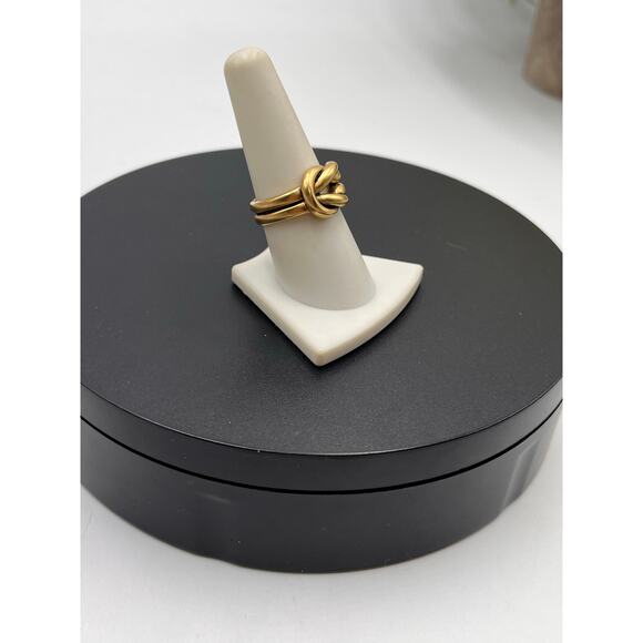 Premier Designs Signed Matte Brushed Hold Tone Love Knot Ring Sz 8.25 - Picture 2 of 5